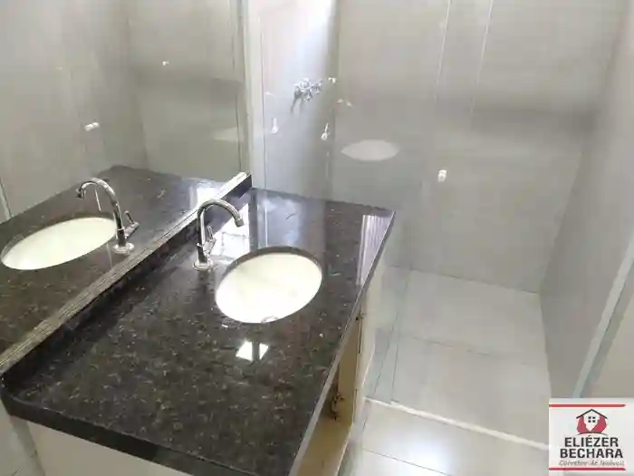 Casa com 3 quartos à venda, 220m² — foto 21 de 51