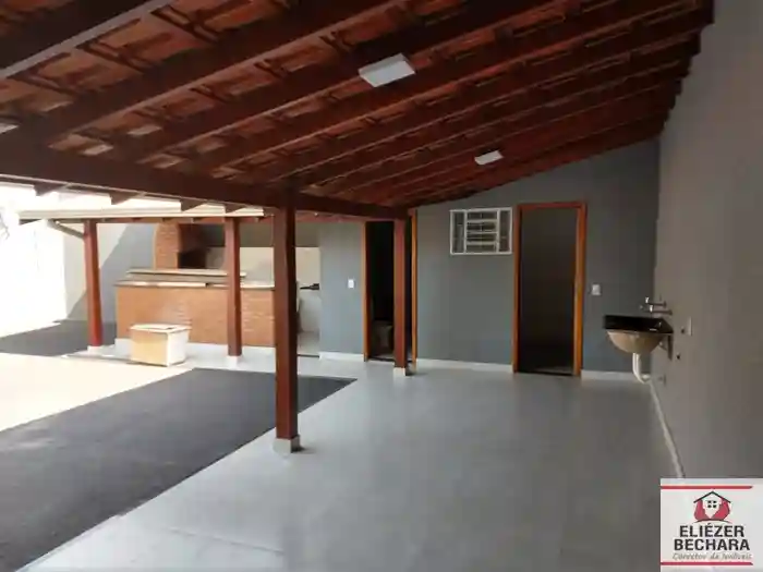 Casa com 3 quartos à venda, 220m² — foto 31 de 51