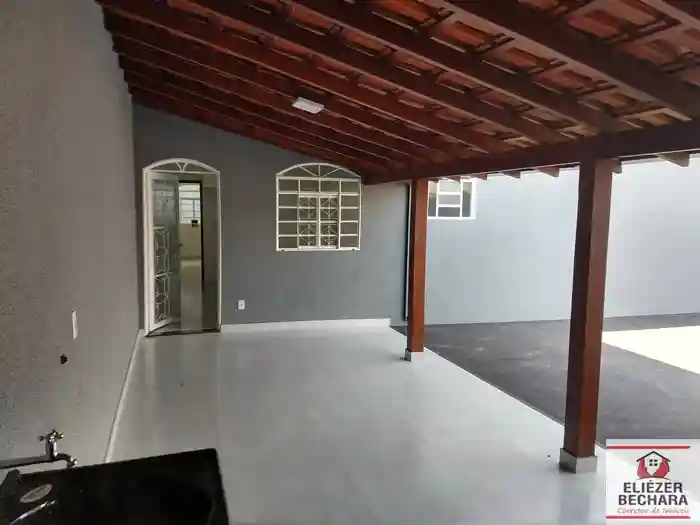 Casa com 3 quartos à venda, 220m² — foto 33 de 51