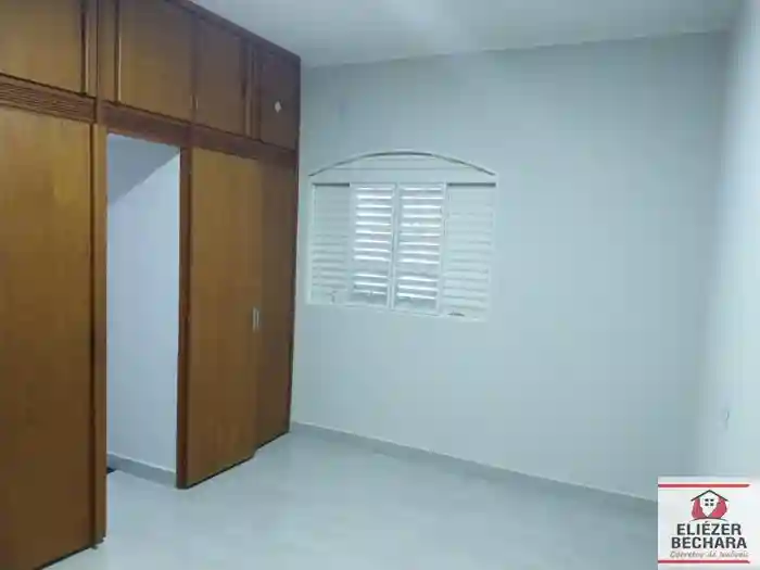 Casa com 3 quartos à venda, 220m² — foto 13 de 51