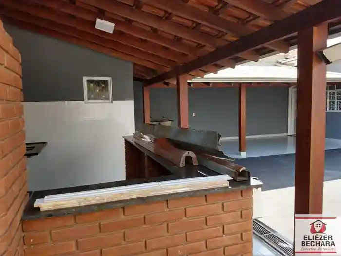 Casa com 3 quartos à venda, 220m² — foto 41 de 51