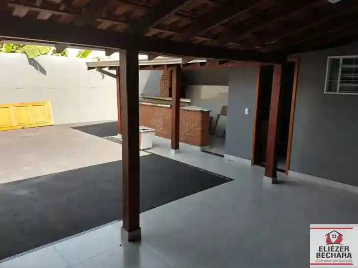 Casa com 3 quartos à venda, 220m² — foto 47 de 51