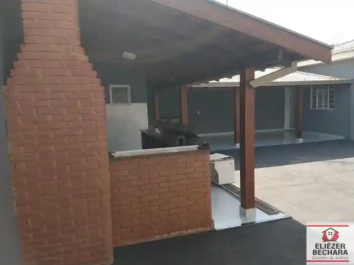 Casa com 3 quartos à venda, 220m² — foto 43 de 51