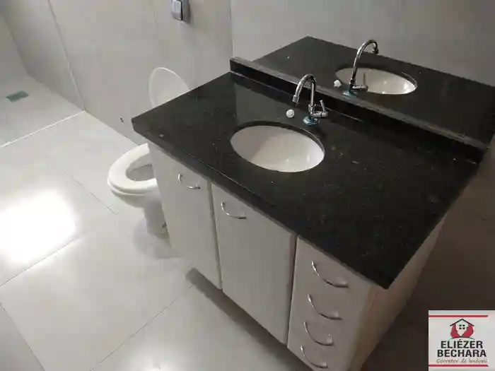 Casa com 3 quartos à venda, 220m² — foto 28 de 51