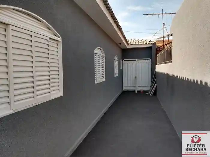 Casa com 3 quartos à venda, 220m² — foto 44 de 51