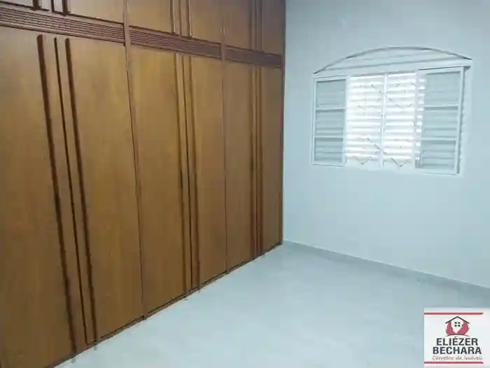 Casa com 3 quartos à venda, 220m² — foto 27 de 51