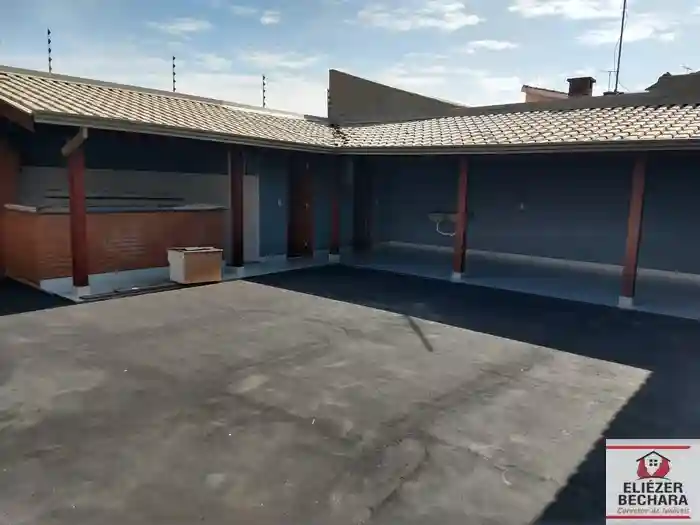 Casa com 3 quartos à venda, 220m² — foto 45 de 51