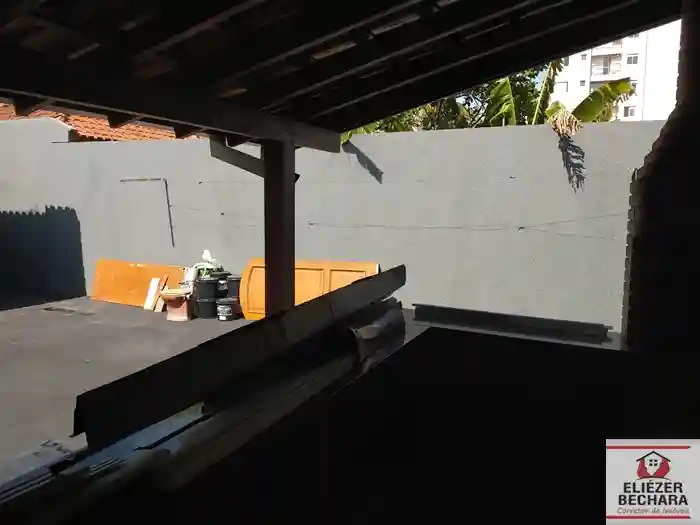 Casa com 3 quartos à venda, 220m² — foto 37 de 51