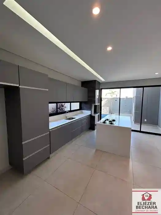 Casa de Condomínio com 3 quartos à venda, 170m² — foto 1 de 17