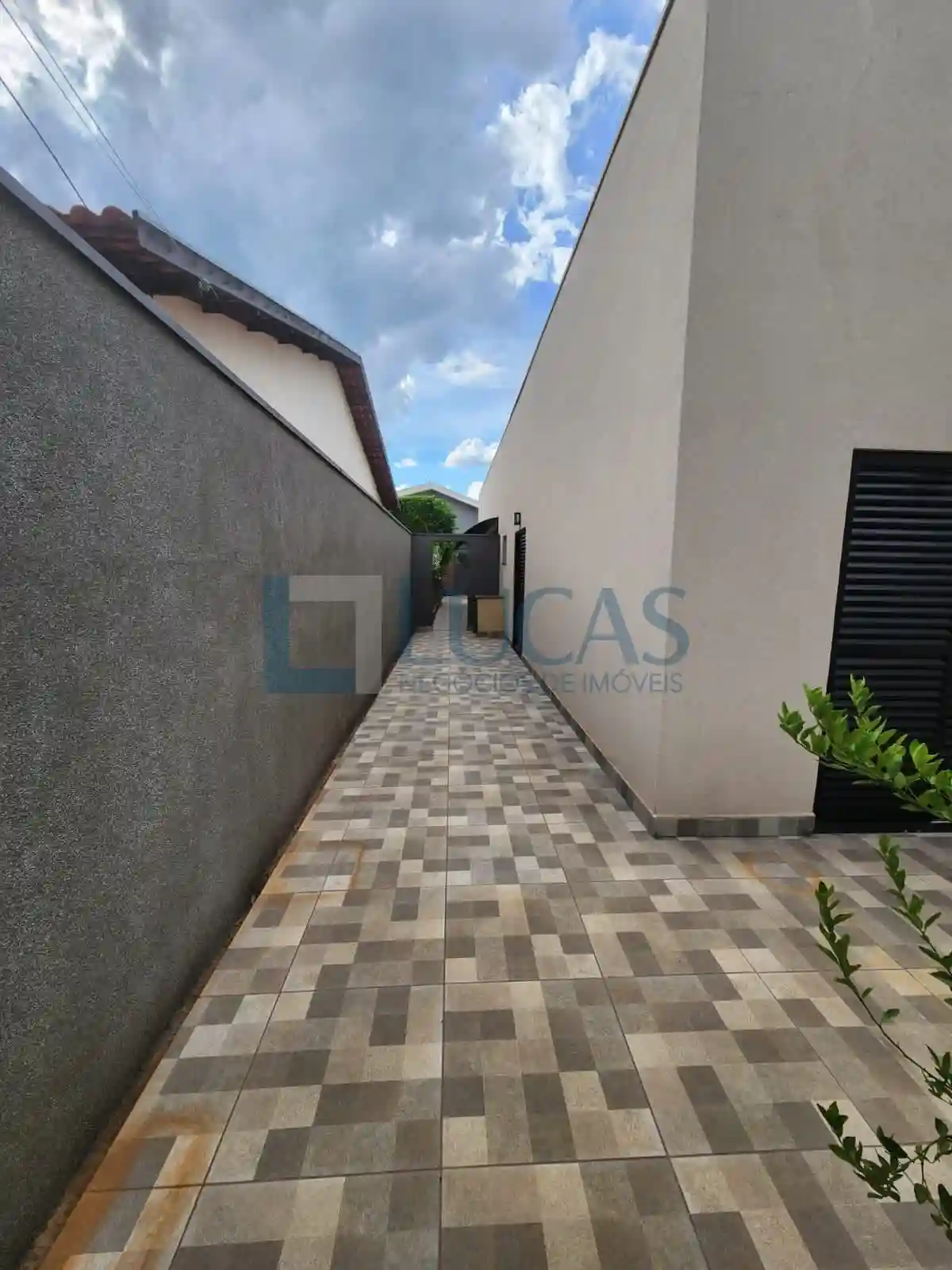Casa com 3 quartos à venda, 264m² — foto 15 de 18
