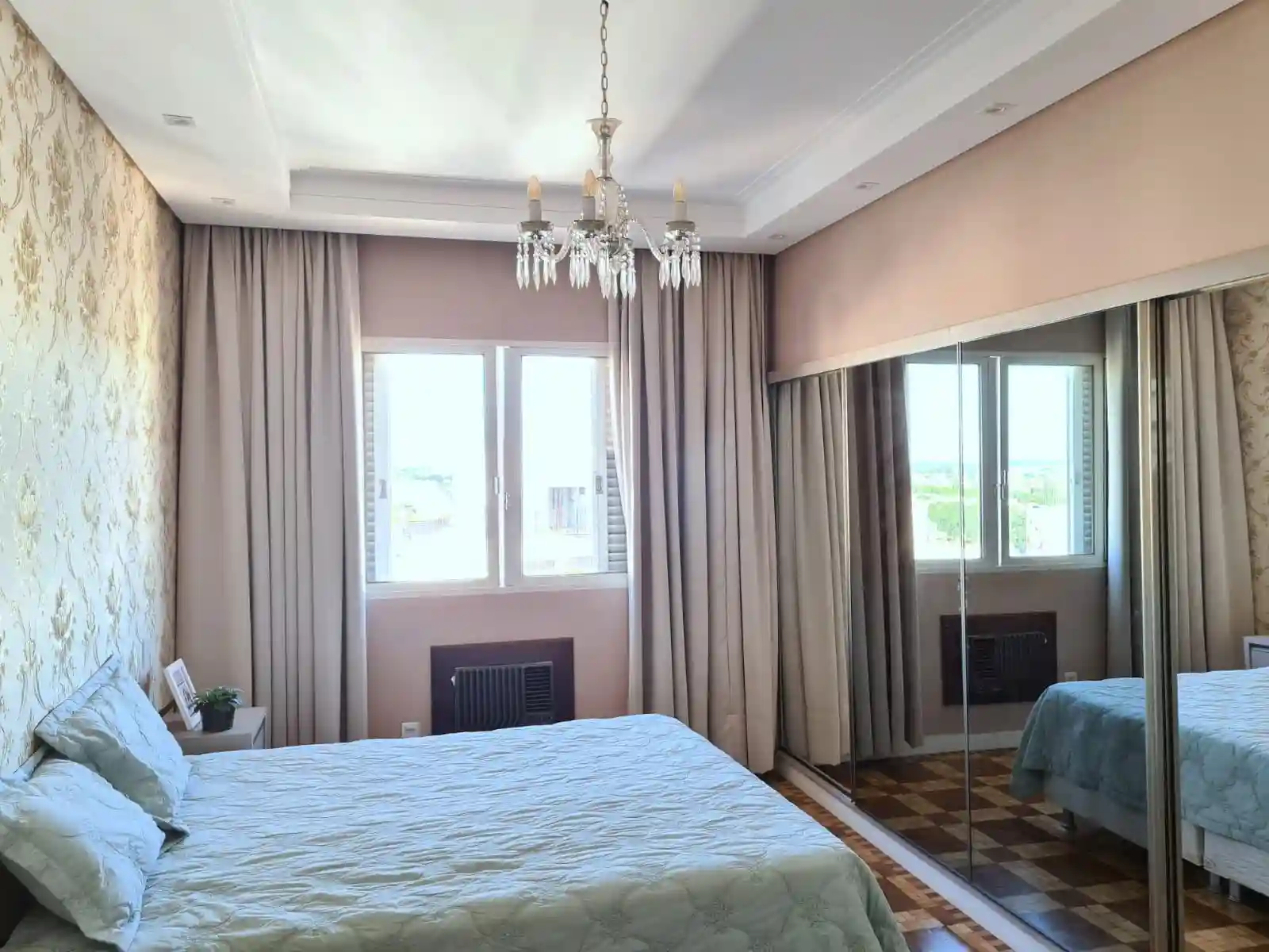 Apartamento com 4 quartos à venda, 180m² — foto 18 de 25