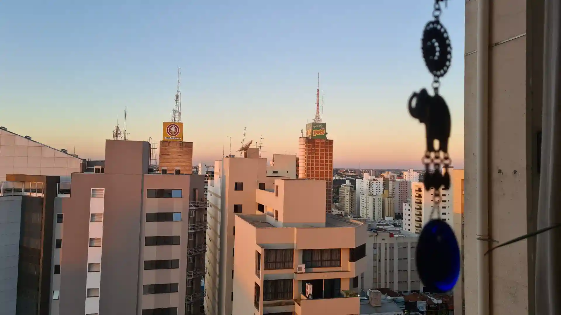 Apartamento com 4 quartos à venda, 180m² — foto 23 de 25