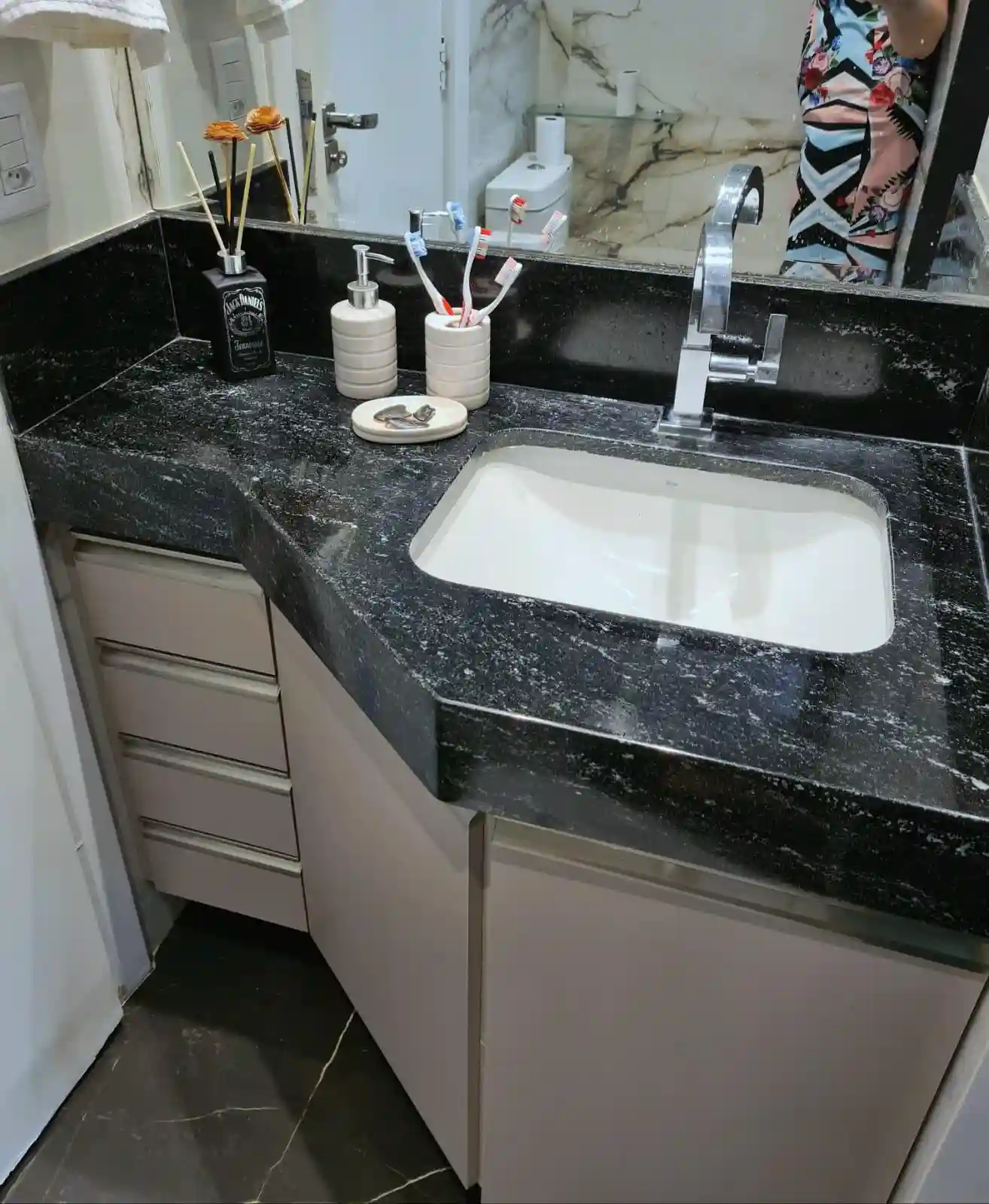 Apartamento com 4 quartos à venda, 180m² — foto 16 de 25