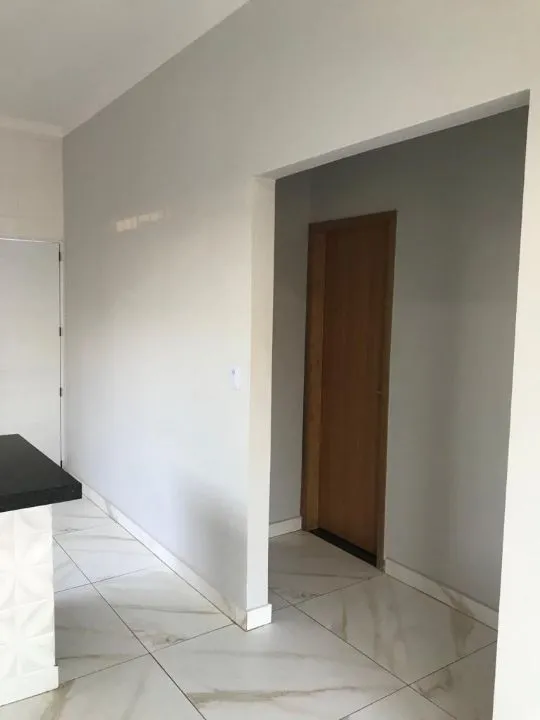 Casa à venda — foto 5 de 8