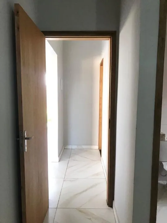 Casa à venda — foto 6 de 8