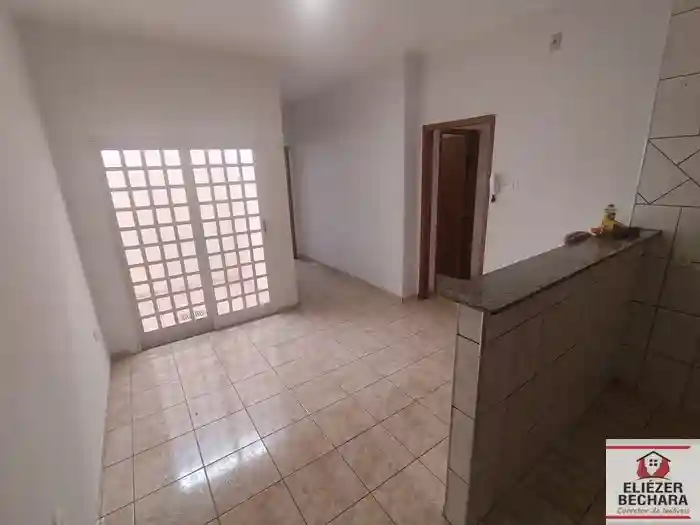 Casa com 3 quartos à venda, 130m² — foto 1 de 31
