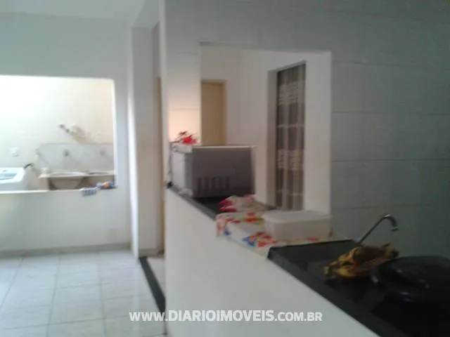 Casa à venda — foto 3 de 4