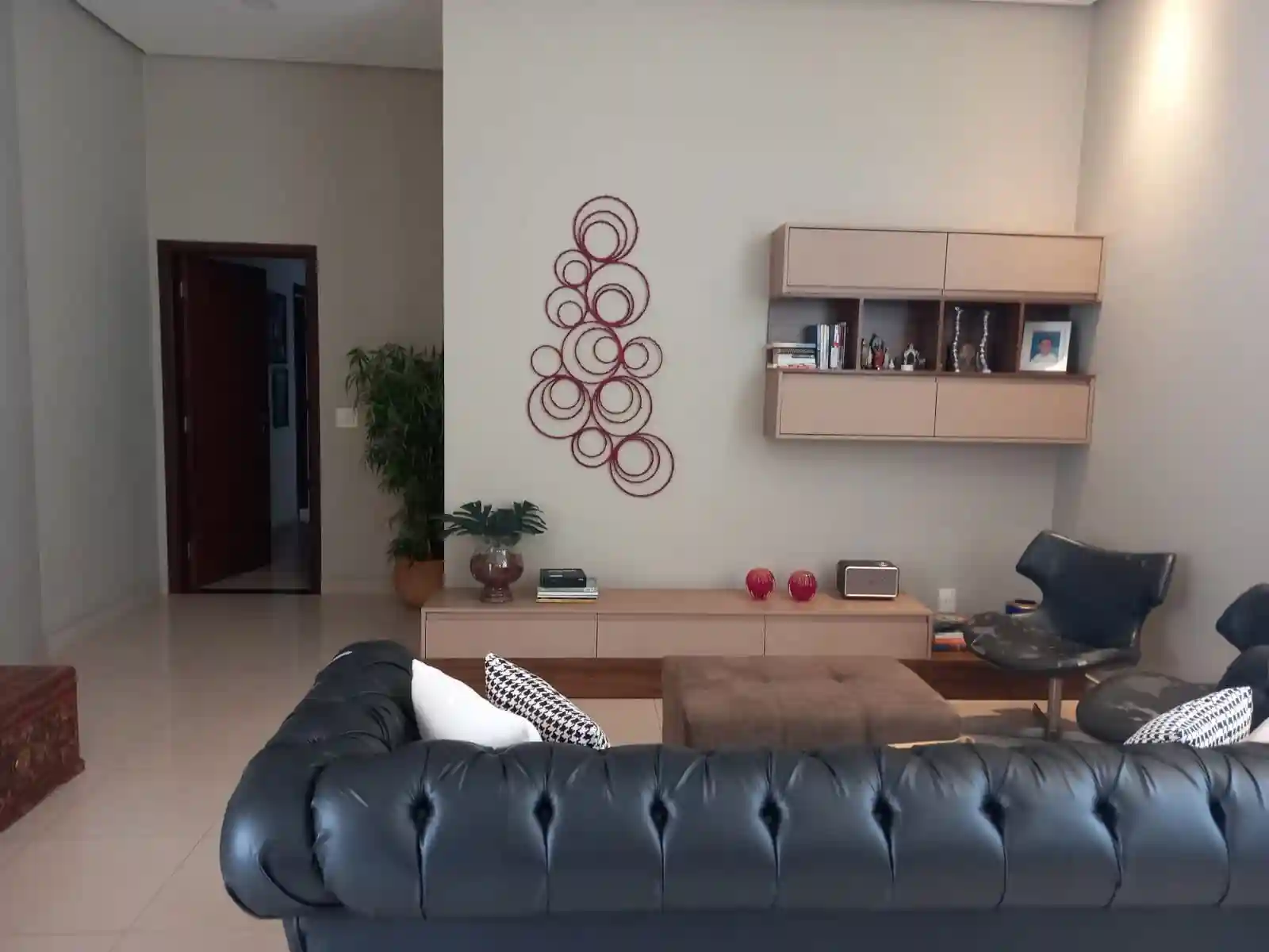 Casa de Condomínio com 3 quartos à venda, 230m² — foto 3 de 29