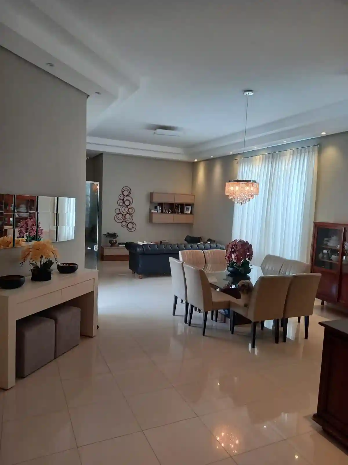 Casa de Condomínio com 3 quartos à venda, 230m² — foto 1 de 29