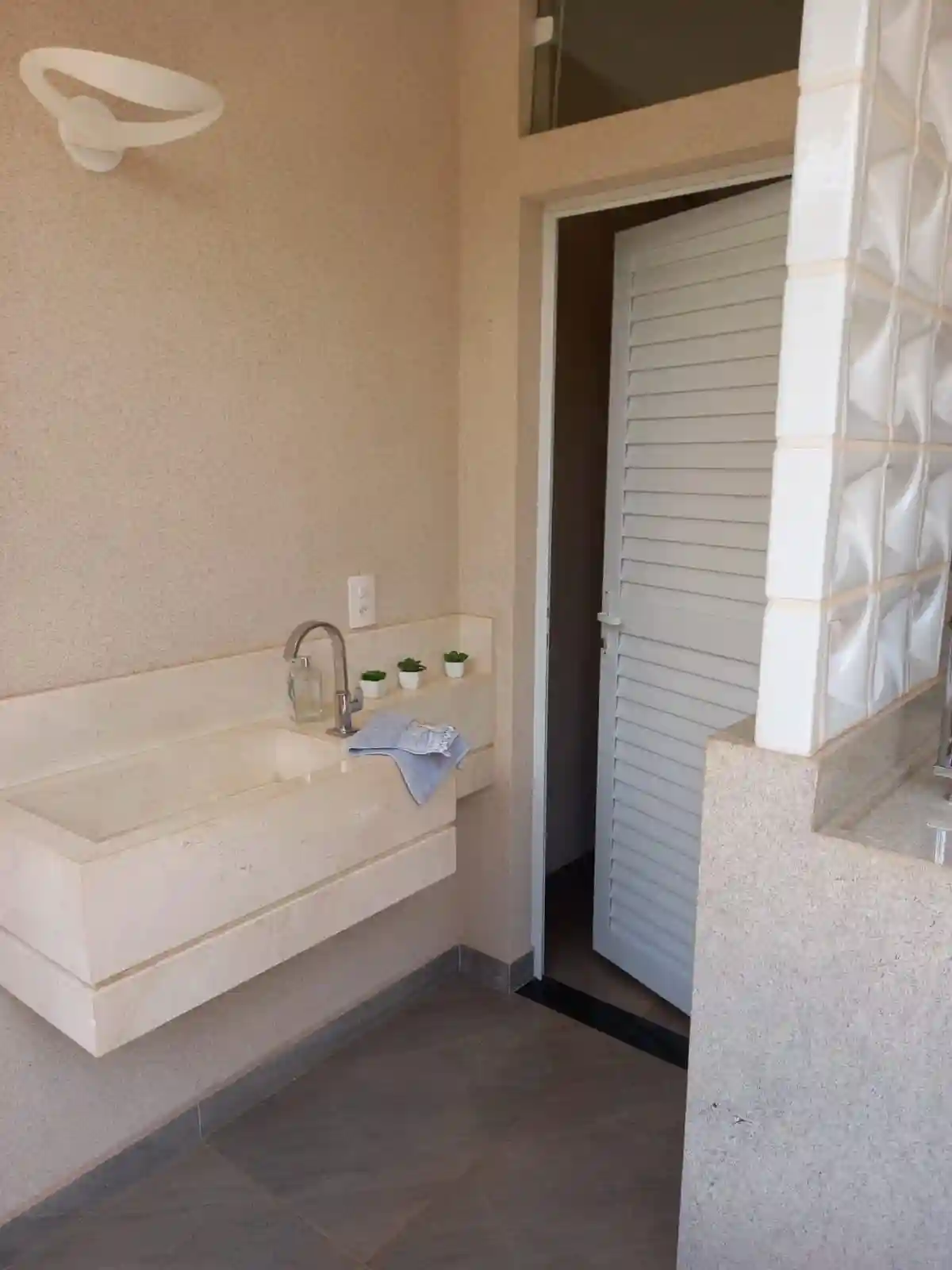 Casa de Condomínio com 3 quartos à venda, 230m² — foto 17 de 29