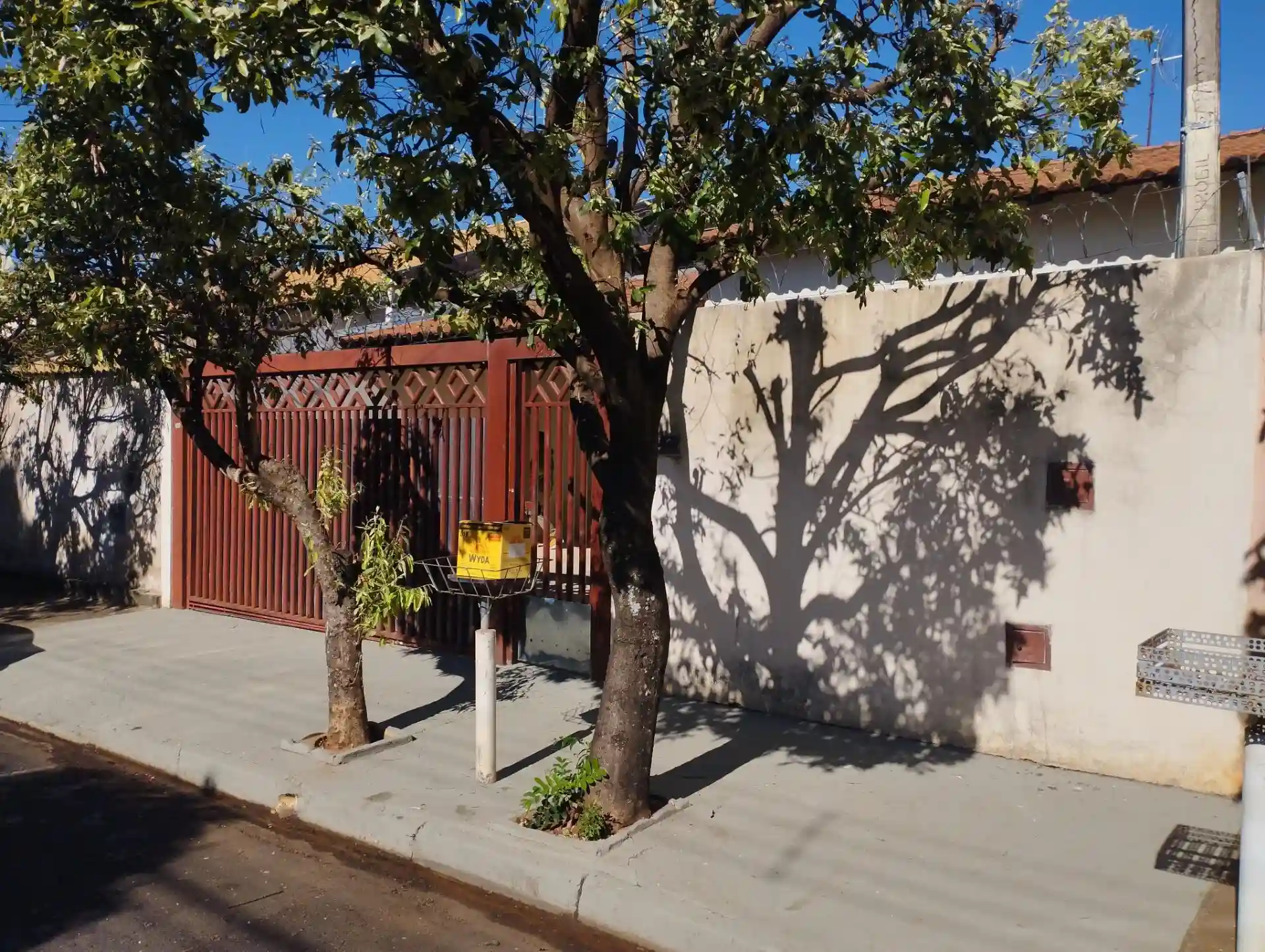 Casa com 3 quartos à venda, 108m² — foto 2 de 24