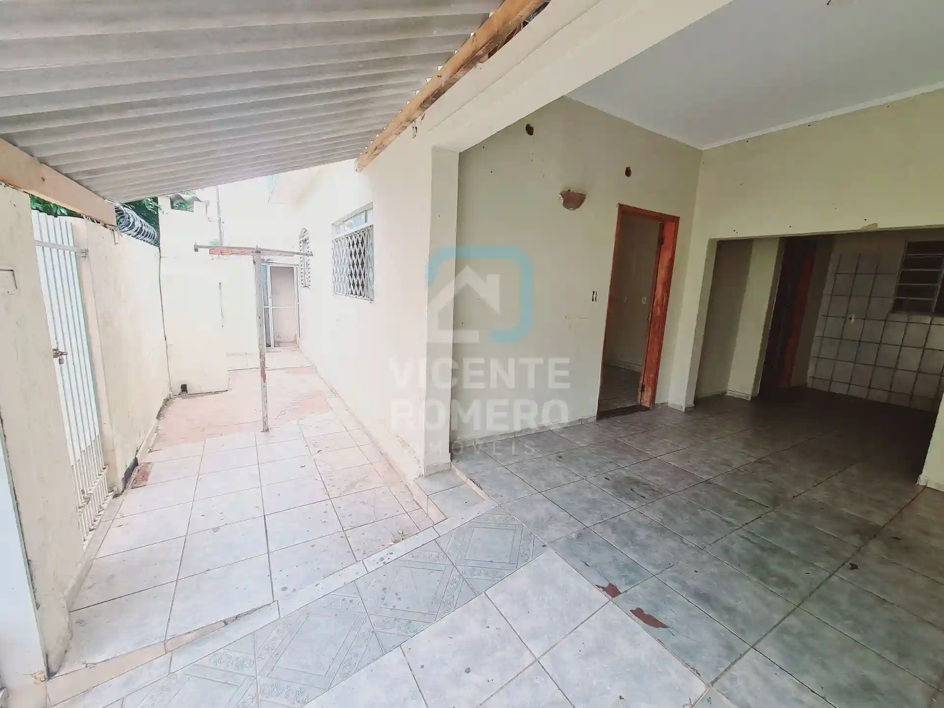 Casa com 3 quartos à venda, 133m² — foto 1 de 29