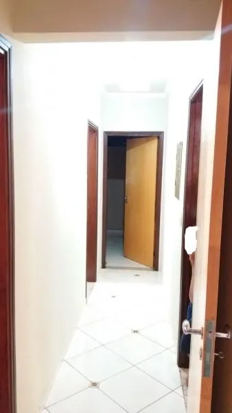 Casa à venda — foto 2 de 3