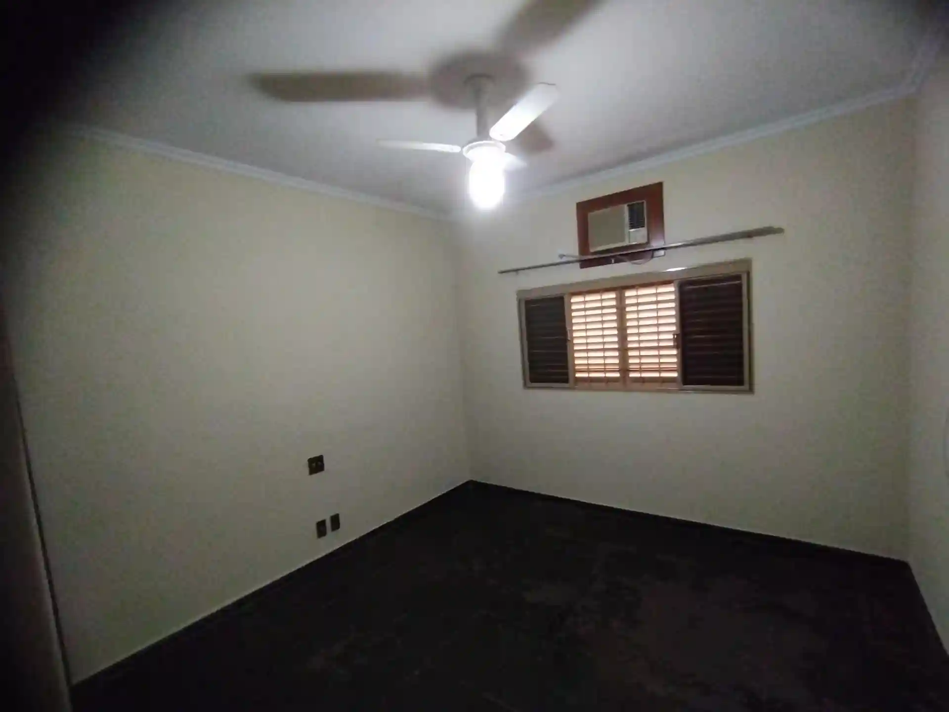 Casa com 3 quartos à venda, 268m² — foto 36 de 55