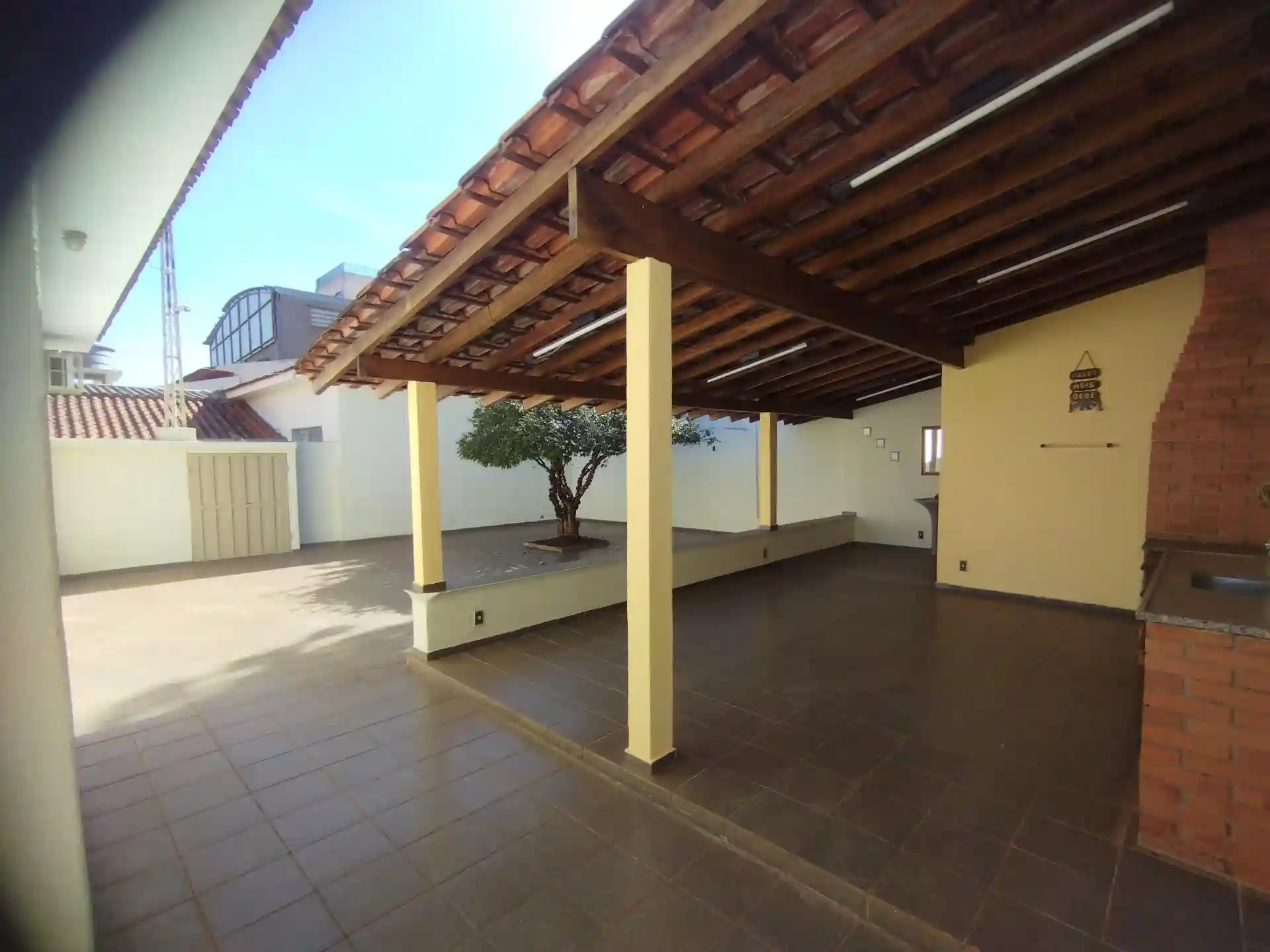 Casa com 3 quartos à venda, 268m² — foto 43 de 55