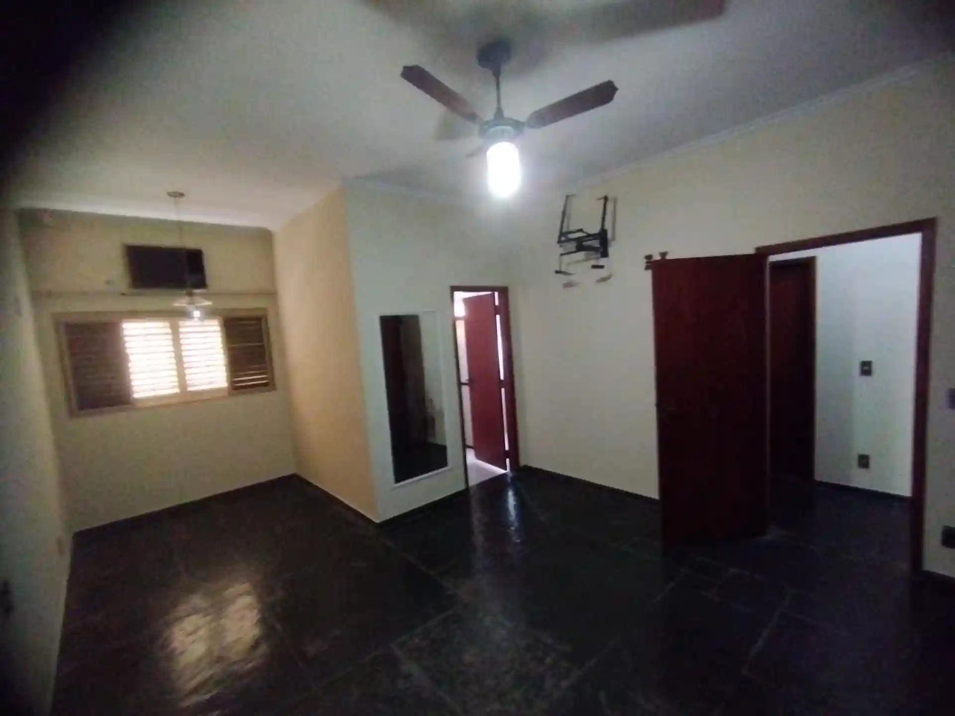 Casa com 3 quartos à venda, 268m² — foto 25 de 55