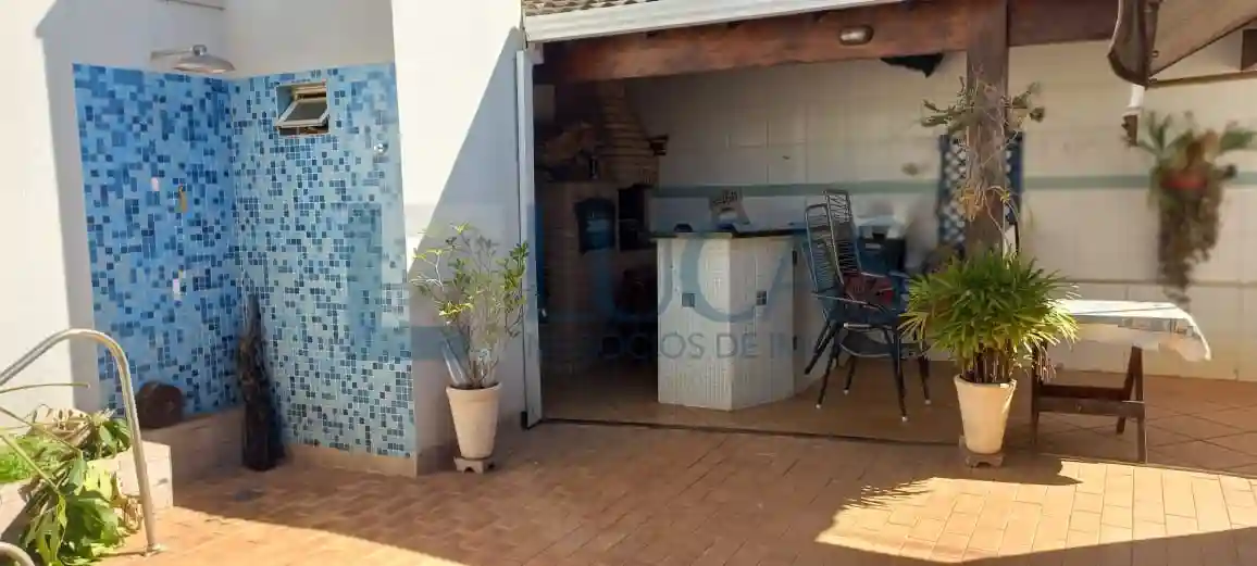 Casa de Condomínio com 3 quartos à venda, 220m² — foto 19 de 35