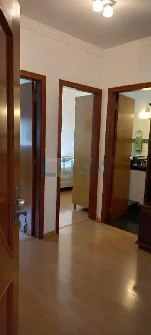 Casa de Condomínio com 3 quartos à venda, 220m² — foto 12 de 35