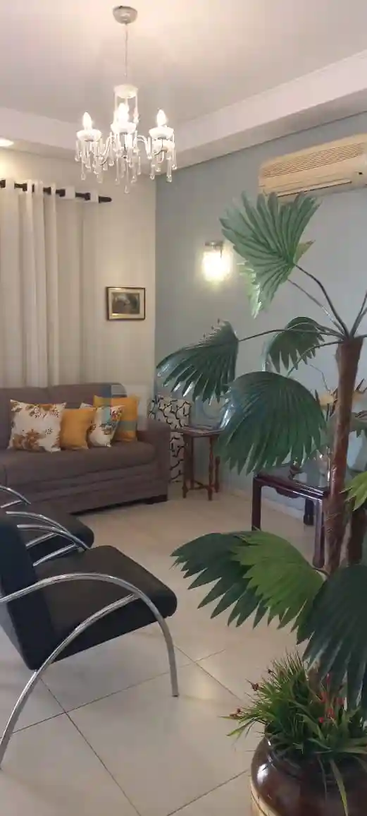 Casa de Condomínio com 3 quartos à venda, 220m² — foto 15 de 35