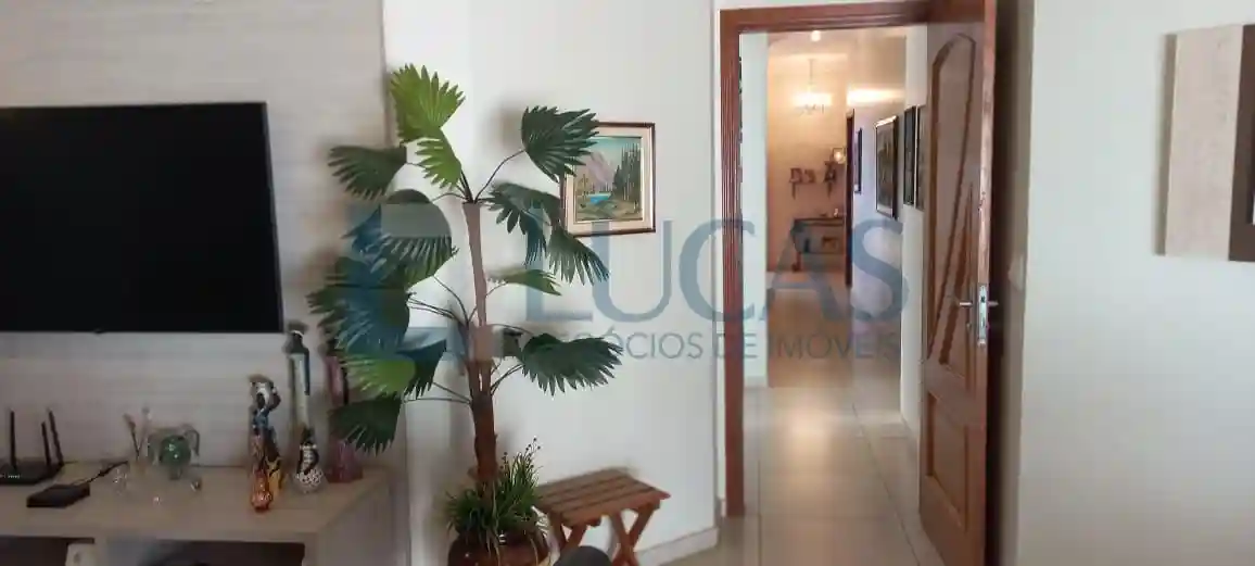 Casa de Condomínio com 3 quartos à venda, 220m² — foto 17 de 35