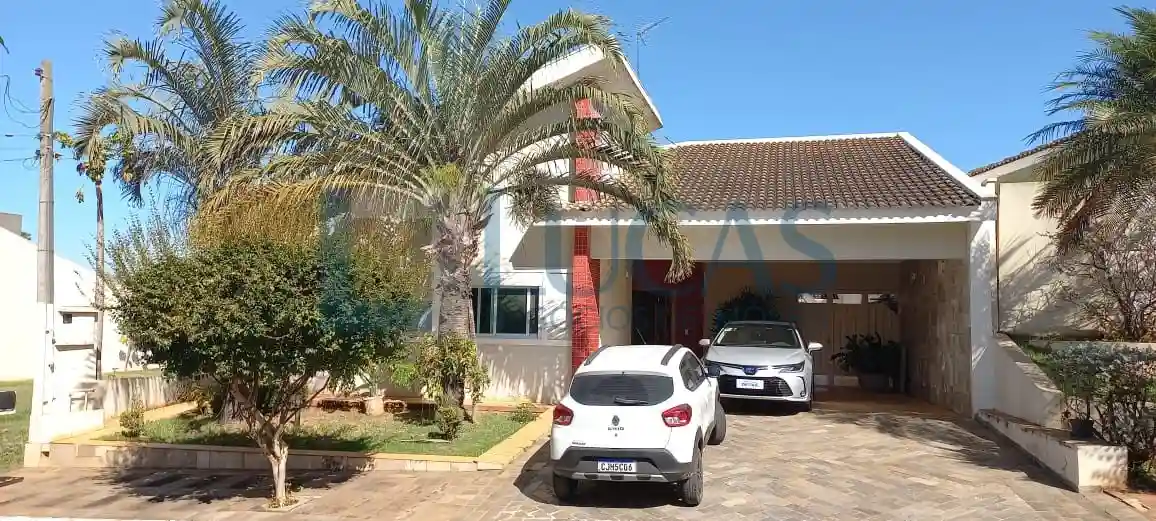 Casa de Condomínio com 3 quartos à venda, 220m² — foto 1 de 35