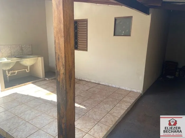 Casa à venda — foto 1 de 11
