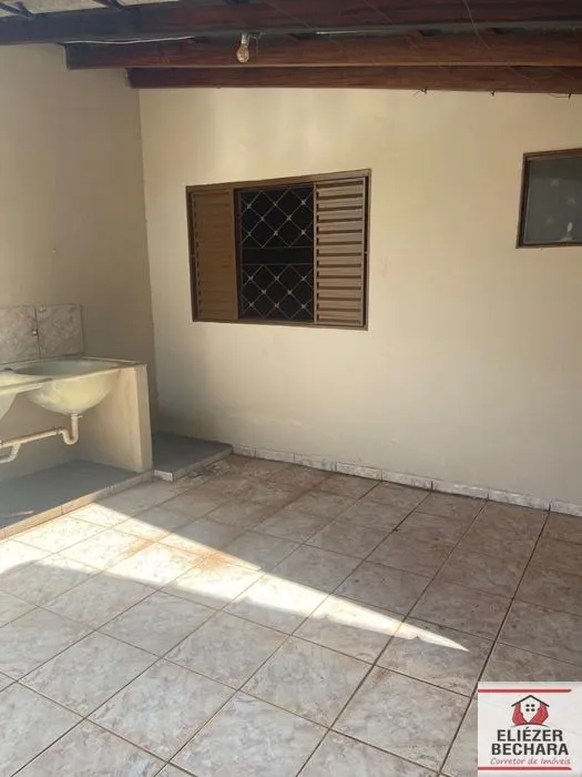 Casa à venda — foto 2 de 11