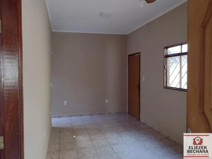 Casa à venda — foto 6 de 11