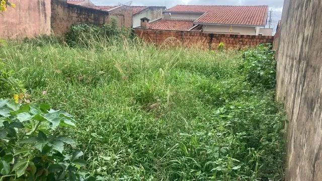 Terreno / Lote / Condomínio à venda — foto 1 de 1