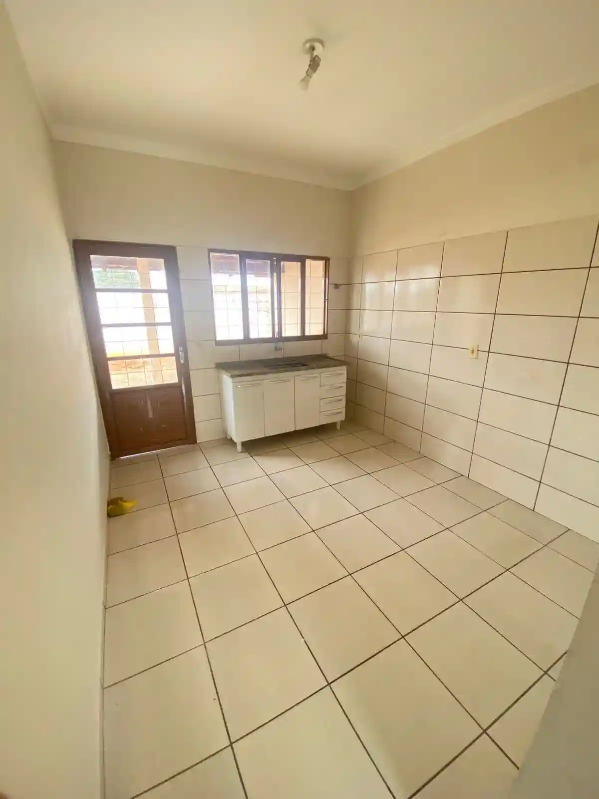 Casa com 2 quartos à venda, 200m² — foto 8 de 10