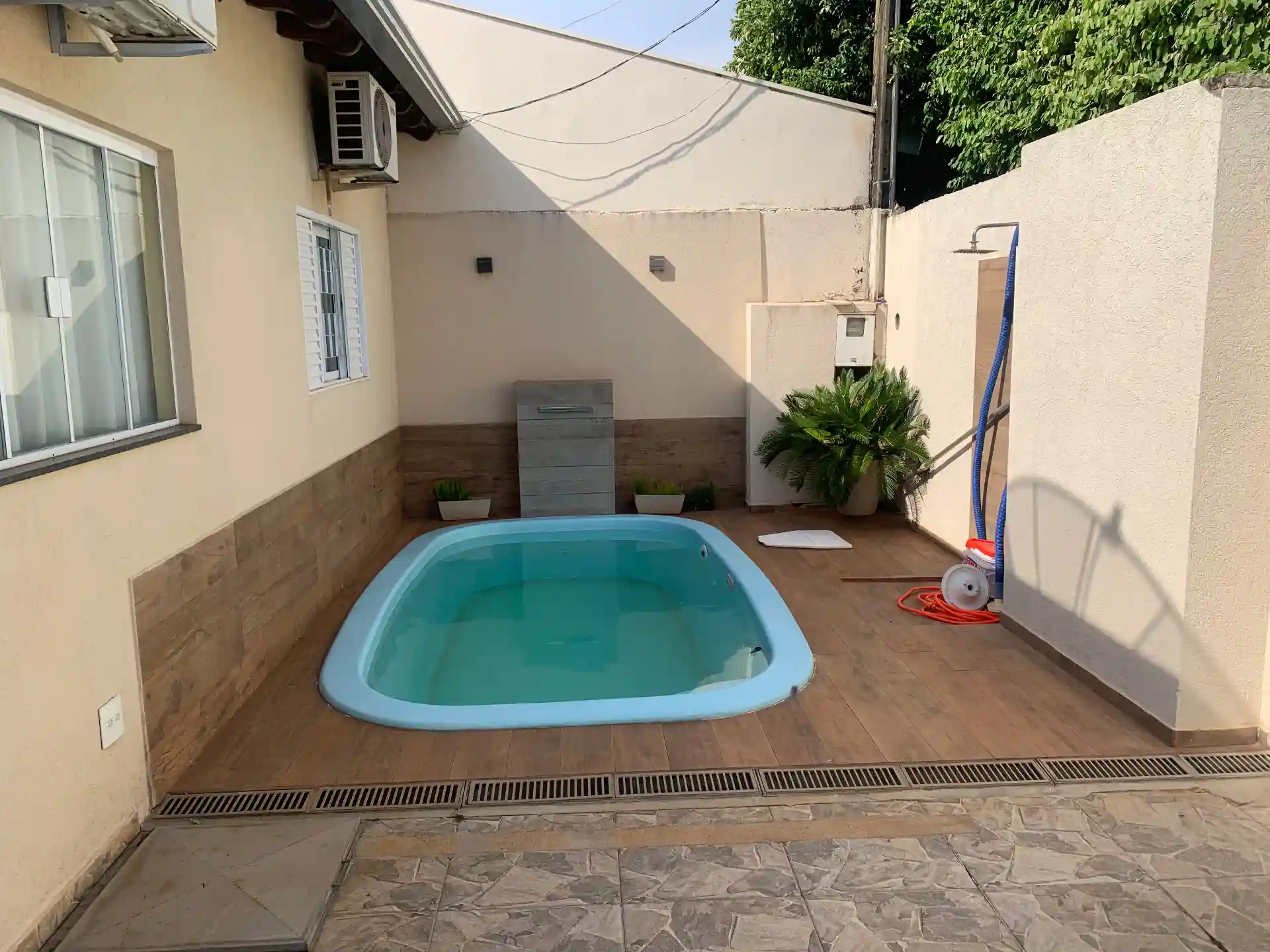 Casa com 2 quartos à venda, 98m² — foto 2 de 32