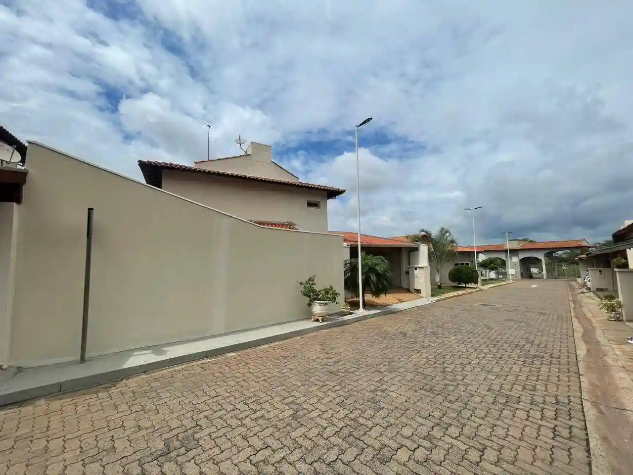 Casa de Condomínio com 3 quartos à venda, 100m² — foto 3 de 27