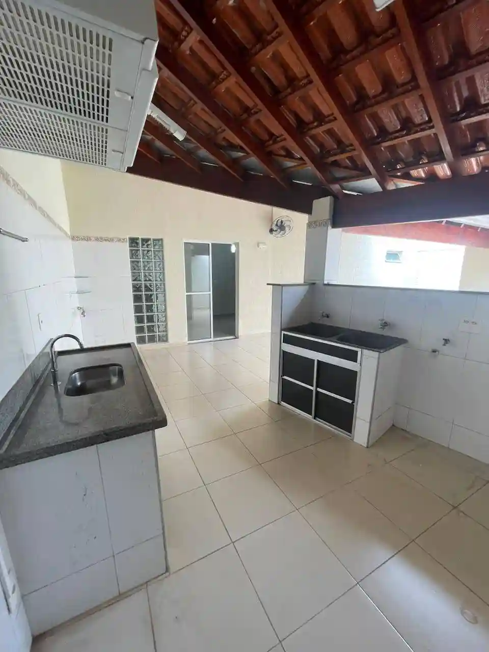 Casa de Condomínio com 3 quartos à venda, 100m² — foto 23 de 27