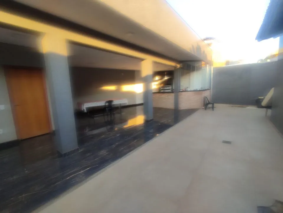 Casa com 4 quartos à venda, 300m² — foto 4 de 26