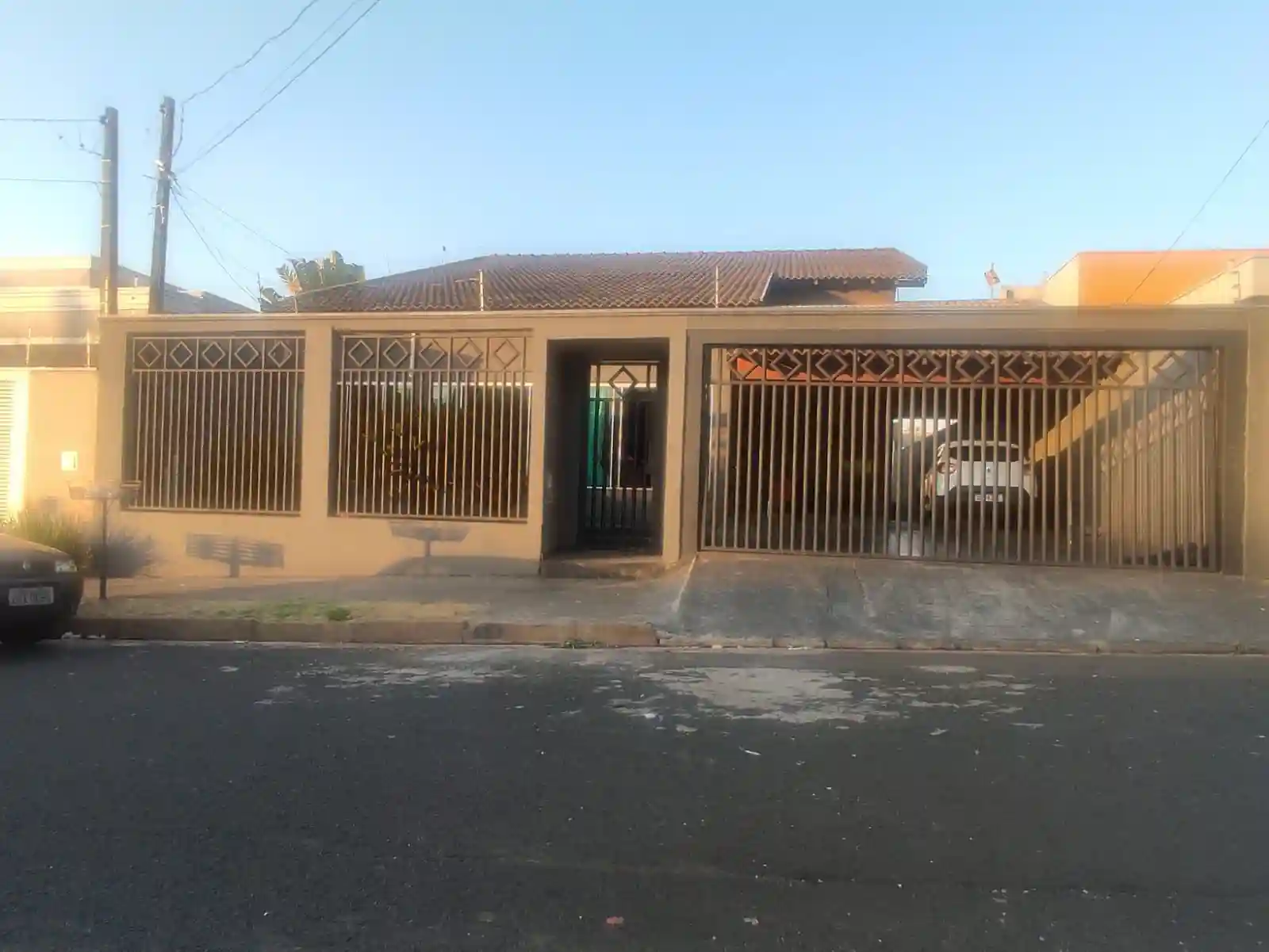 Casa com 4 quartos à venda, 300m² — foto 1 de 26