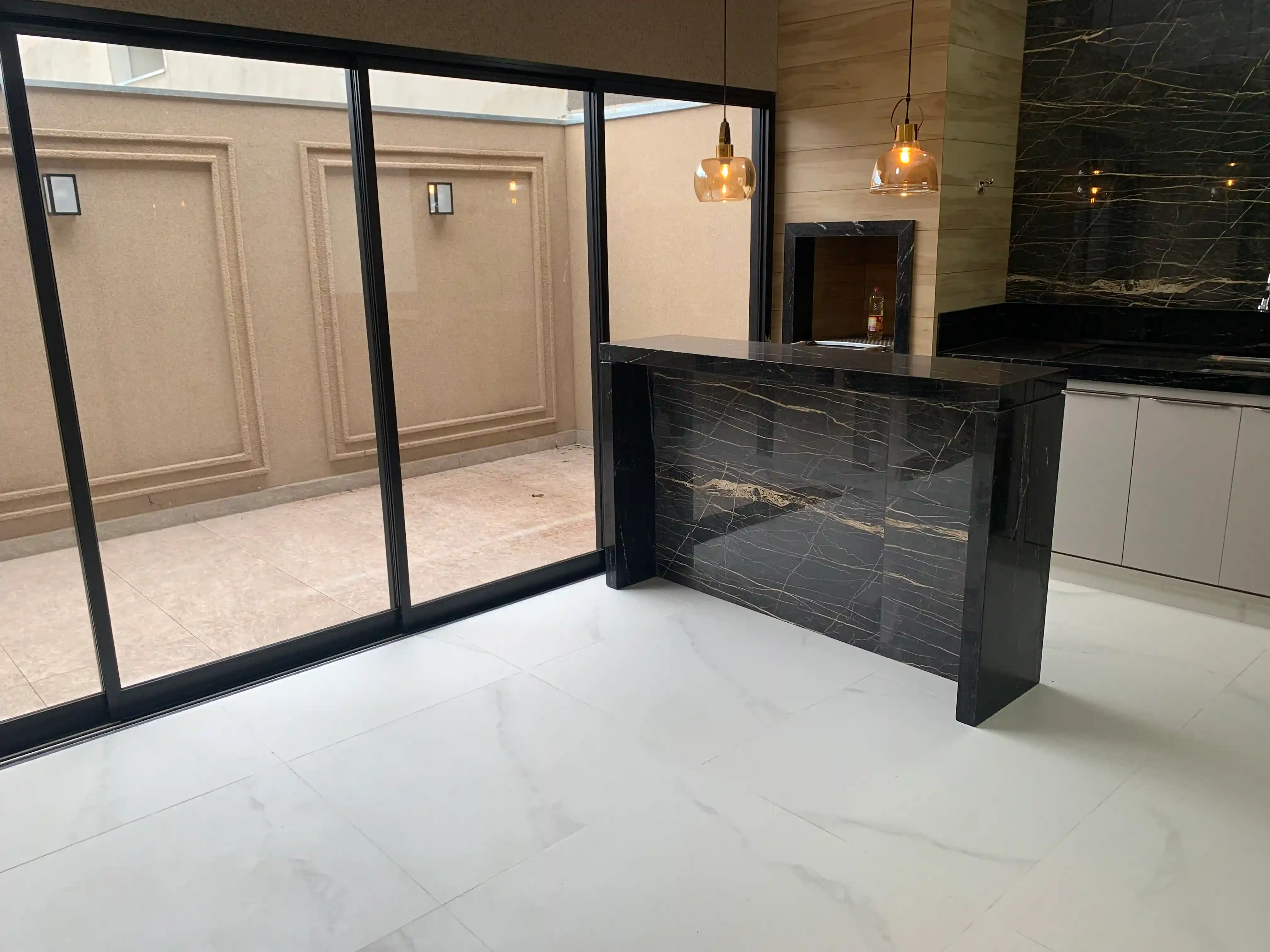 Casa de Condomínio com 3 quartos à venda, 200m² — foto 12 de 35