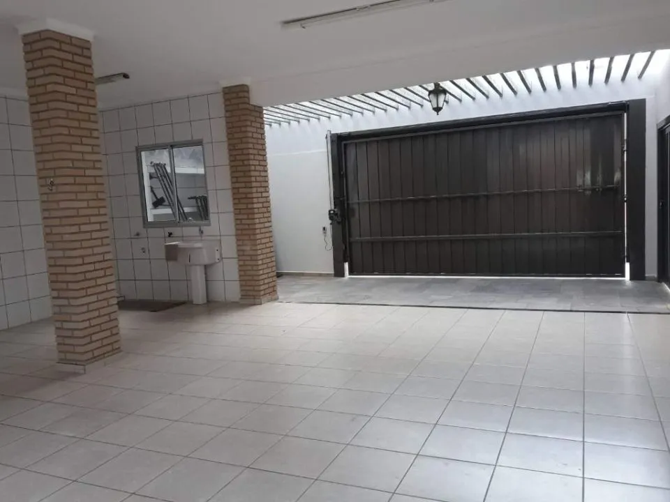 Casa à venda — foto 1 de 10