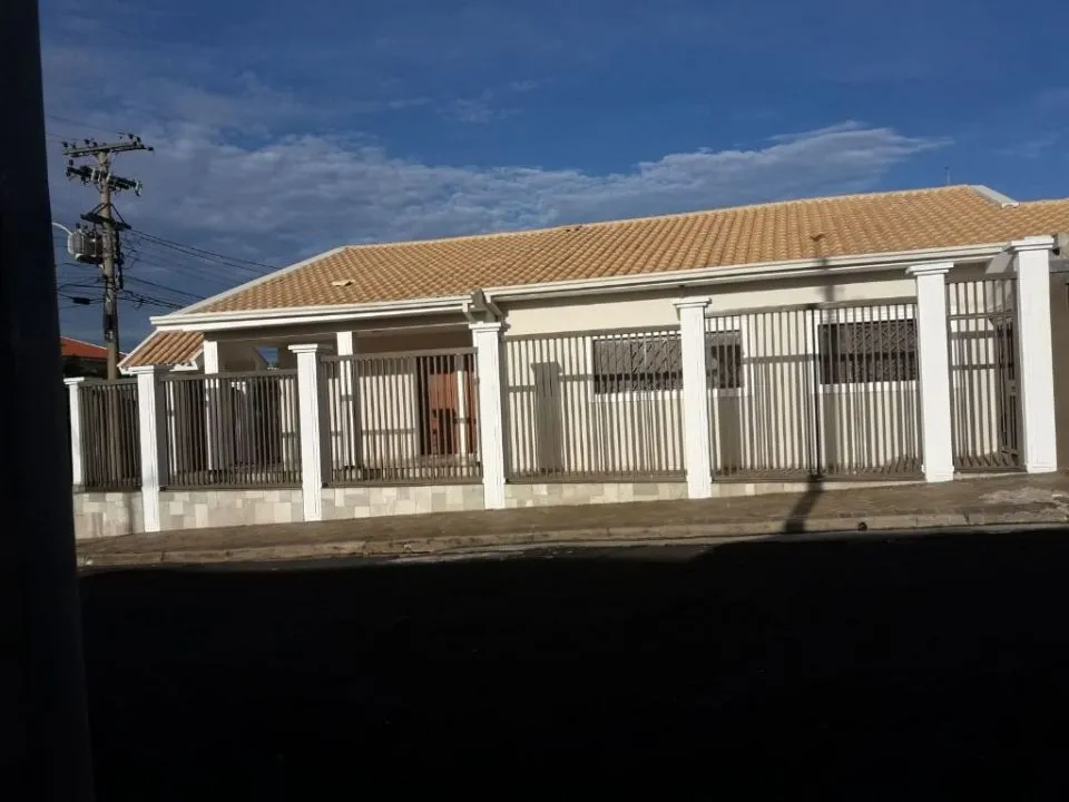 Casa à venda — foto 4 de 10