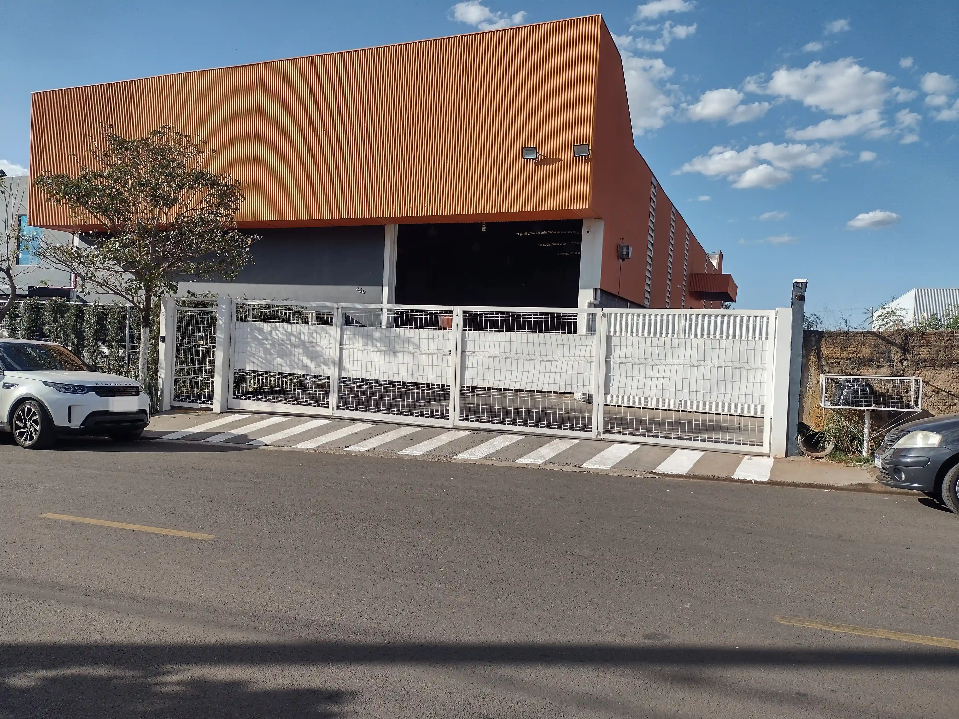 Galpão / Depósito / Armazém  à venda, 900m² — foto 4 de 20