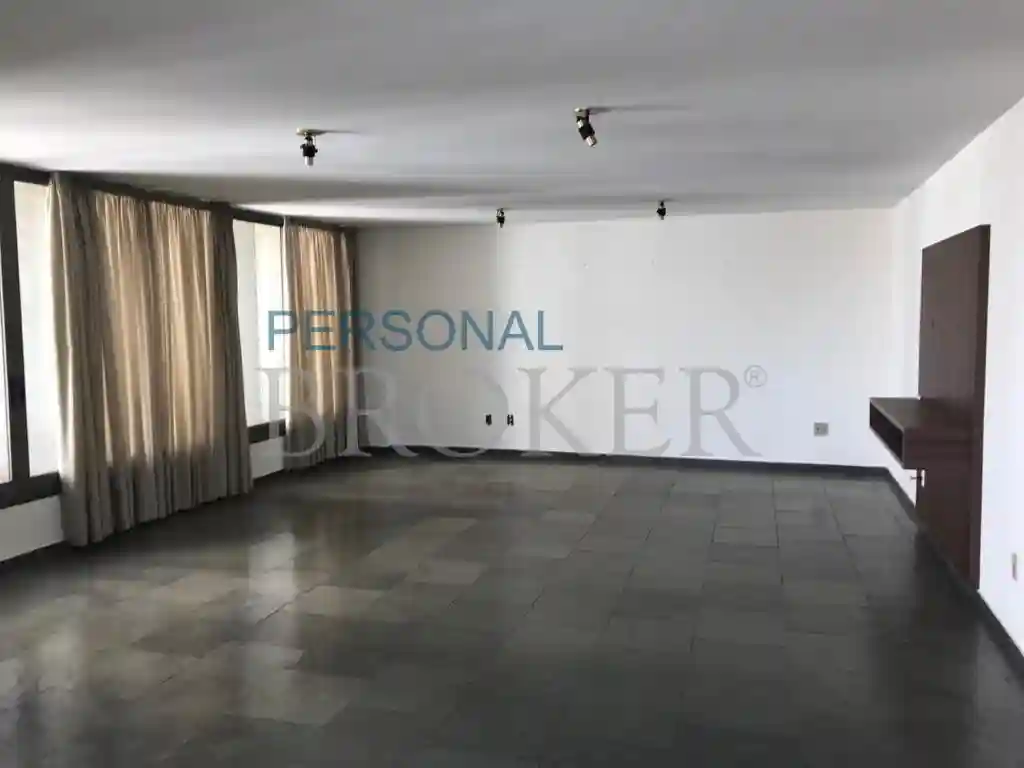 Apartamento com 3 quartos à venda, 267m² — foto 1 de 18